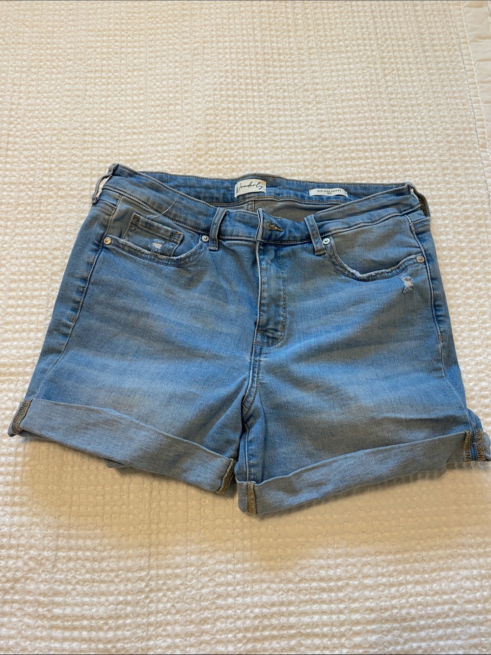 Light Blue Denim Roll-Cuff mid rise Women’s Shorts